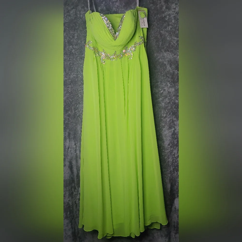 Envious Couture Prom Dress - Picture 1 of 12